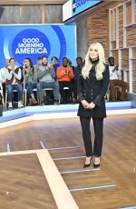 CARRIE UNDERWOOD at Good Morning America 11/11/2019