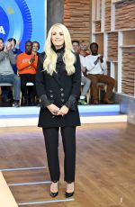 CARRIE UNDERWOOD at Good Morning America 11/11/2019