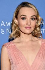 CHLOE FINEMAN CHLOE FINEMAN at 2019 Museum Gala in New York 11/21/2019