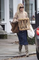 CLAUDIA SCHIFFER Out Shopping in Notting Hill 11/05/2019