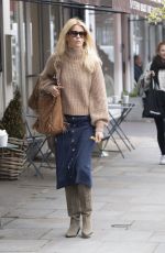 CLAUDIA SCHIFFER Out Shopping in Notting Hill 11/05/2019