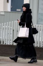 DAISY LOWE Leaves Nuyu Beauty Salon in Primrose Hill 11/19/2019
