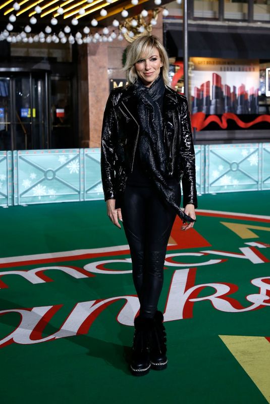 DEBBIE GIBSON at 93rd Annual Macy