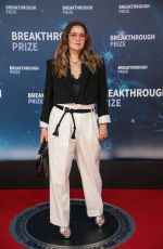 DREW BARRYMORE at 8th Annual Breakthrough Prize Ceremony in Mountain View 11/03/2019