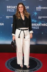 DREW BARRYMORE at 8th Annual Breakthrough Prize Ceremony in Mountain View 11/03/2019
