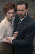 ELEANOR TOMLINSON - War of the Worlds, Promos 2019