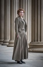 ELEANOR TOMLINSON - War of the Worlds, Promos 2019
