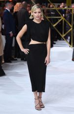 ELIZABETH BANKS at Charlie