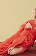 ELIZABETH BANKS for The Observer Magazine, November 2019
