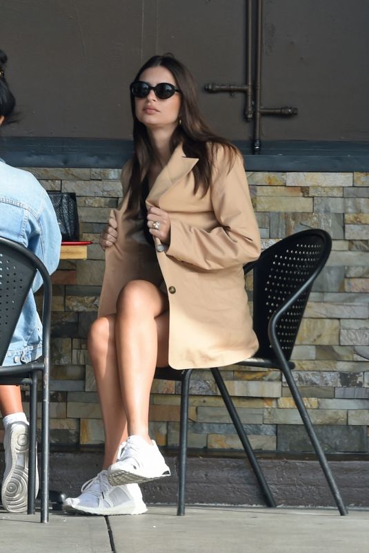 EMILY RATAJKOWSKI Out for Lunch in Los Angeles 11/13/2019