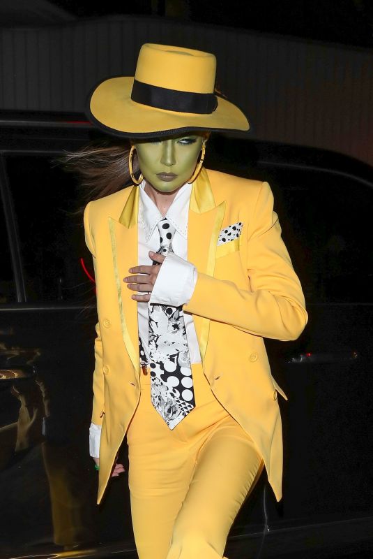 GIGI HADID Arrives at Kendall Jenner