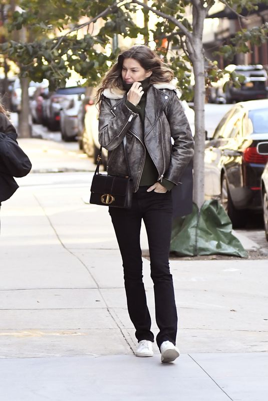 GISELE BUNDCHEM Out and About in New York 11/09/2019