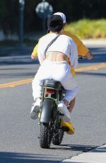 HAILEY and Justin BIEBER Out for Breakfast in Beverly Hills 11/16/2019