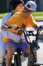 HAILEY and Justin BIEBER Out for Breakfast in Beverly Hills 11/16/2019