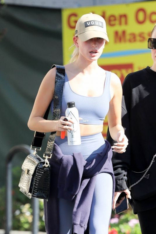 HAILEY BIEBER Leaves a Gym in Los Angeles 11/12/2019