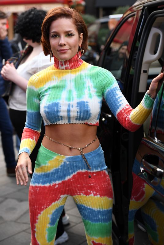 HALSEY Arrives at Capital Breakfast Show in London 11/08/2019