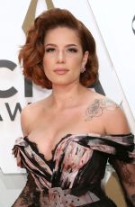 HALSEY at 2019 CMA Awards in Nashville 11/13/2019