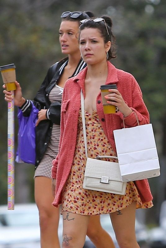 HALSEY Out Shopping in Studio City 10/29/2019