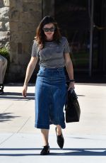 JENNIFER GARNER at a Church in Pacific Palisades 11/03/2019
