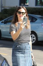 JENNIFER GARNER at a Church in Pacific Palisades 11/03/2019