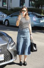 JENNIFER GARNER at a Church in Pacific Palisades 11/03/2019