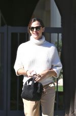 JENNIFER GARNER at a Church in Pacific Palisades 11/24/2019