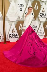 JENNIFER NETTLES at 2019 CMA Awards in Nashville 11/13/2019