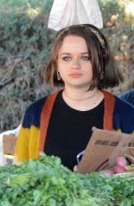 JOEY KING Shopping at Farmer