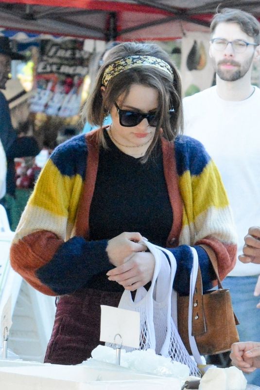 JOEY KING Shopping at Farmer