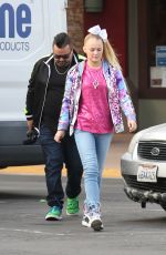 JOJO SIWA Out for Lunch at Marie Callender in Sherman Oaks 11/19/2019
