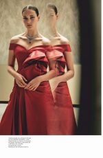 JULIA BERGSHOEFF in Harper