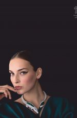JULIA BERGSHOEFF in Harper