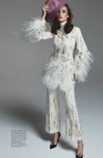 JULIA BERGSHOEFF in Harper