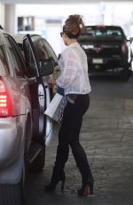 KATE BECKINSALE Leaves Doctor