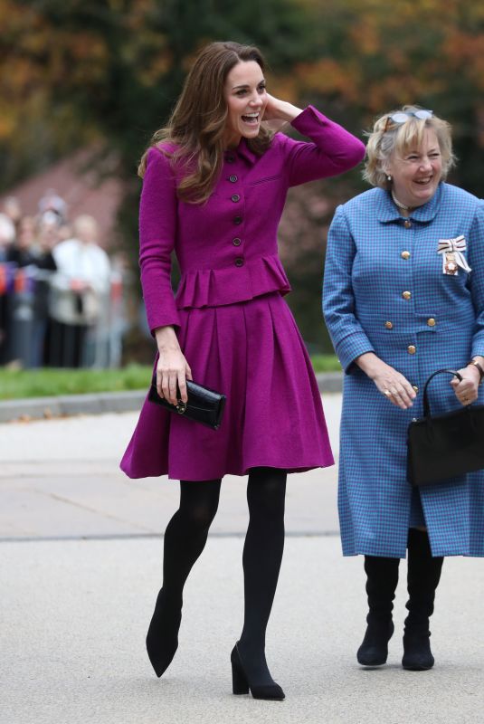 KATE MIDDLETON at Nook Children Hospice Opening in Framingham Earl 11/15/2019