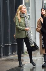 KATE MOSS Out and About in Notting Hil 11/27/2019