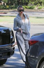 KHLOE KARDASHIAN Out and About in Calabasas 11/12/2019