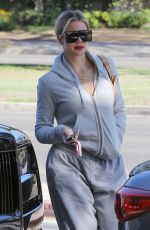 KHLOE KARDASHIAN Out and About in Calabasas 11/12/2019