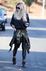 KHLOE KARDASHIAN Out and About in Van Nuys 11/26/2019