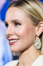 KRISTEN BELL at Frozen 2 Photocall in Toronto 11/04/2019