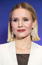 KRISTEN BELL at Frozen 2 Photocall in Toronto 11/04/2019