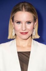 KRISTEN BELL at Frozen 2 Photocall in Toronto 11/04/2019