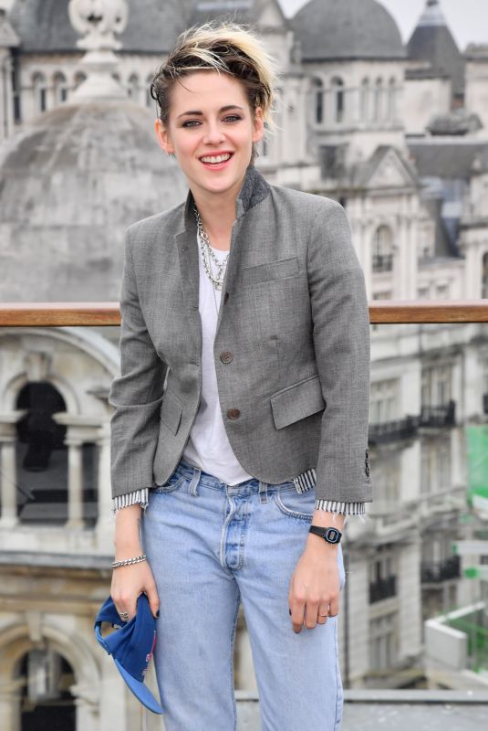 KRISTEN STEWART at Charlie