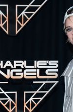 KRISTEN STEWART, NAOMI SCOTT, ELIZABETH BANKS and ELLA BALINSKA at Charlie