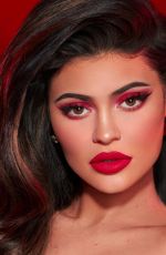 KYLIE JENNER for Kylie Cosmetics Holiday 2019 Collection