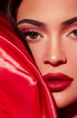 KYLIE JENNER for Kylie Cosmetics Holiday 2019 Collection
