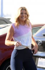 LAUREN ALAINA Arrives at DWTS Rehearsal Studio 11/09/2019