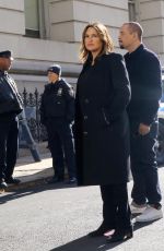 MARISKA HARGITAY on the Set of Law and Erder: SVU in New York 11/07/2019