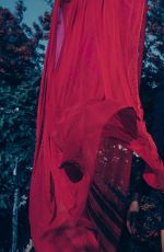 PARIS BERELC for Eggie Holiday 2019 Collection