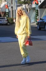 PIA MIA PEREZ Leaves Il Pastaio in Beverly Hills 11/25/2019